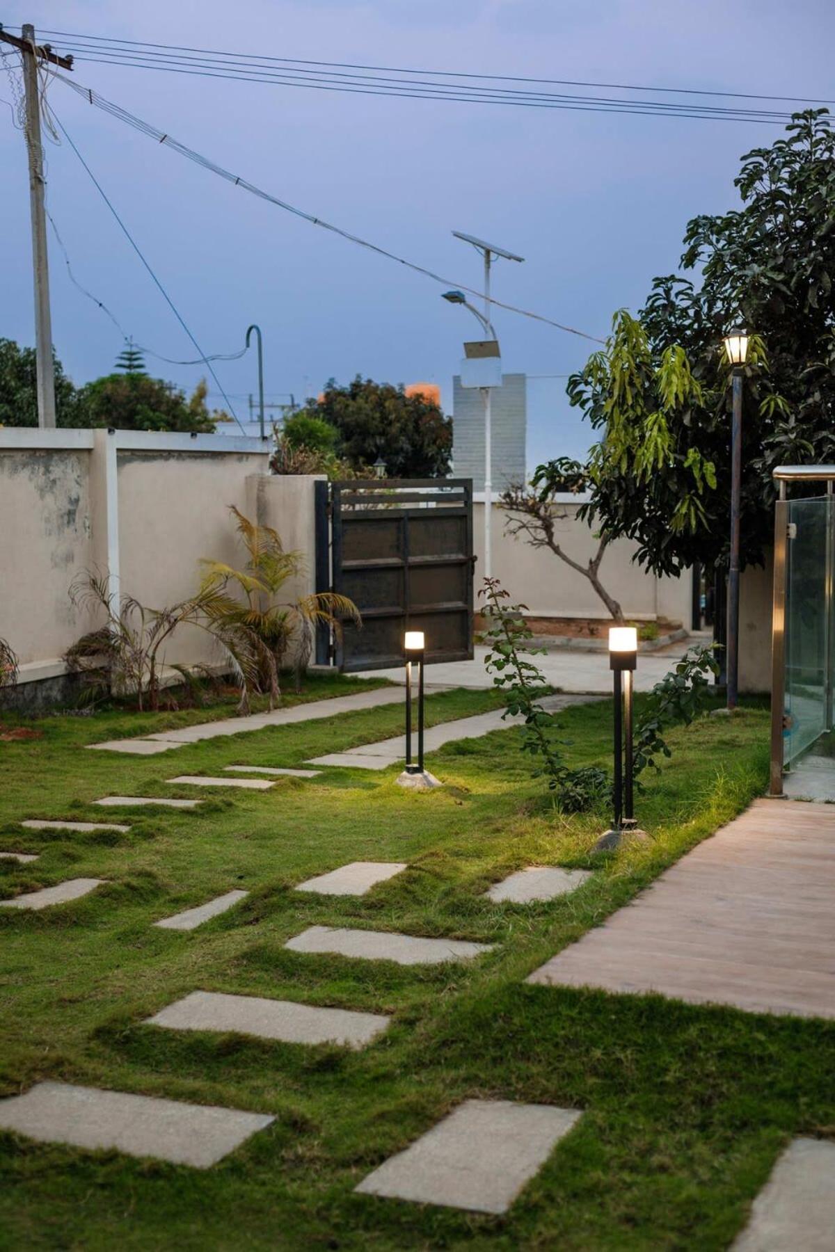 Blue Nest By Stayjadeparty Villalawn Hosur Exterior photo
